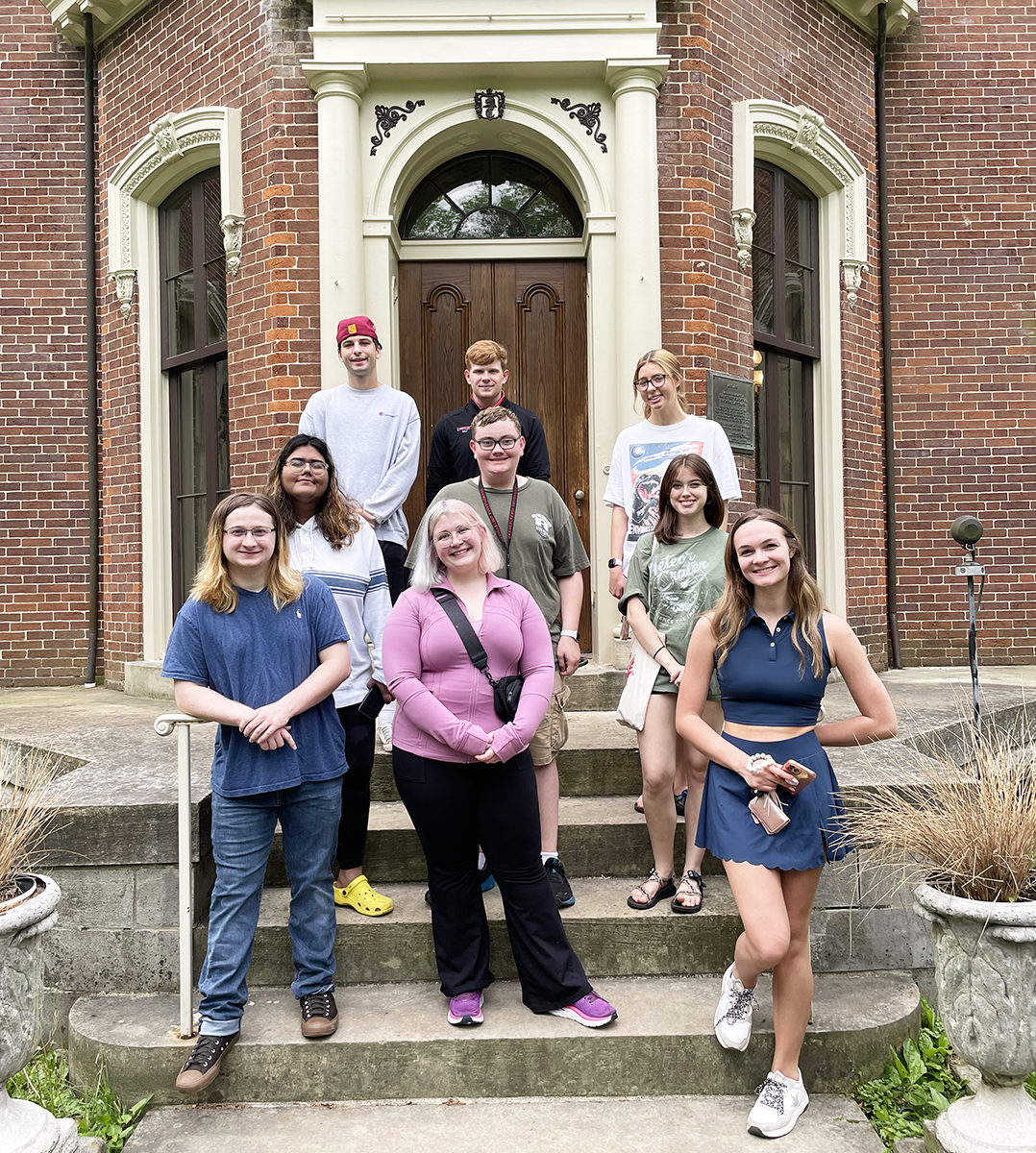 Transy's tweet photo. Transylvania students in professor Melissa McEuen's class Kentucky Women: Their Lives and Times visited the @HenryClayEstate for a "Women of Ashland" tour. They also learned about Lexington history at the Mary Todd Lincoln House this #MayTerm. https://t.co/gEJjU0Q3zP