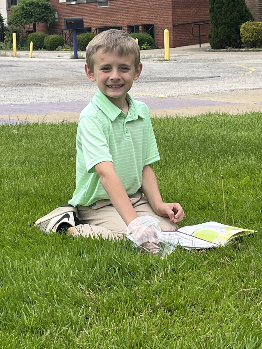 ShreveLIM's tweet photo. ☀️ Sunshine, stories, and smiles! 😊 #thetriwaydifference https://t.co/qwC5XvqyL3