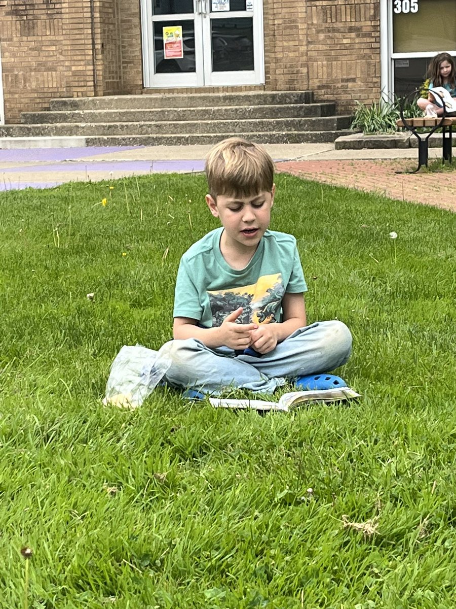 ShreveLIM's tweet photo. ☀️ Sunshine, stories, and smiles! 😊 #thetriwaydifference https://t.co/qwC5XvqyL3
