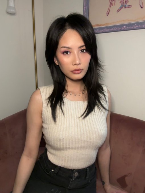 Do I have resting sad face? https://t.co/hE0PBa29CN