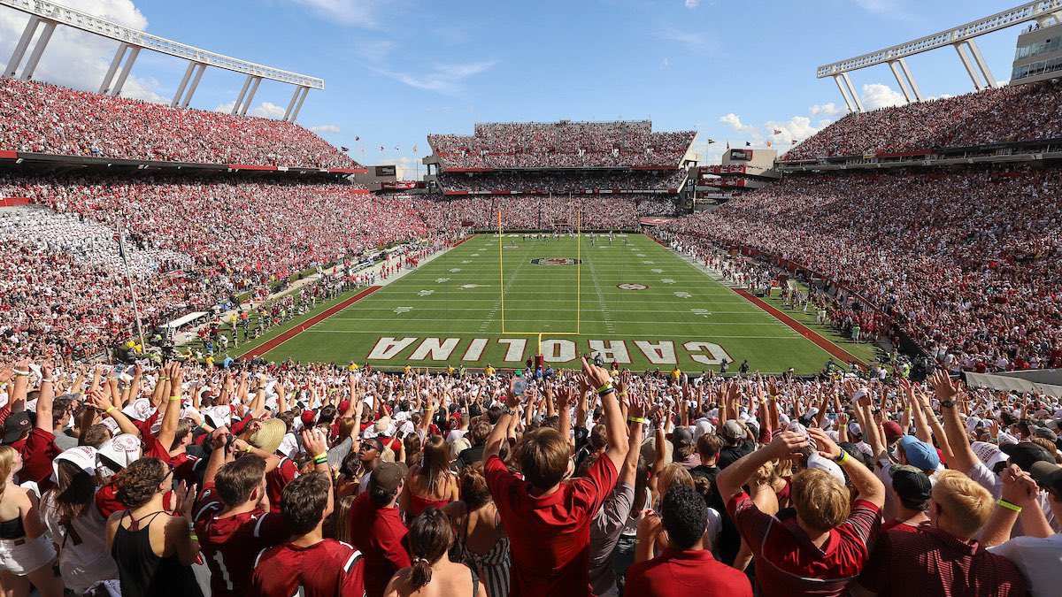 tfootball_05's tweet photo. Blessed to receive a D1 offer from the University of South Carolina @ROBERTSON_9TWO @CoachBsimms @WPLakerFootball @GamecockFB @Rivals @MohrRecruiting https://t.co/kTLyGEByN3