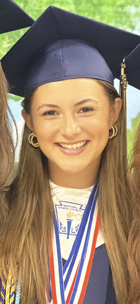 Congratulations Mollie, our Durant High valedictorian! We are so proud of you! ❤️🍎❤️