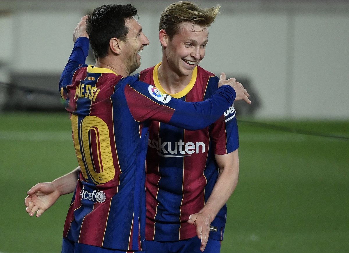 Frenkie de Jong: 'Messi coming back to Barcelona? I don't know. I read a lot about it, but I don't know. He is a fantastic player. It would be nice if he came back.'