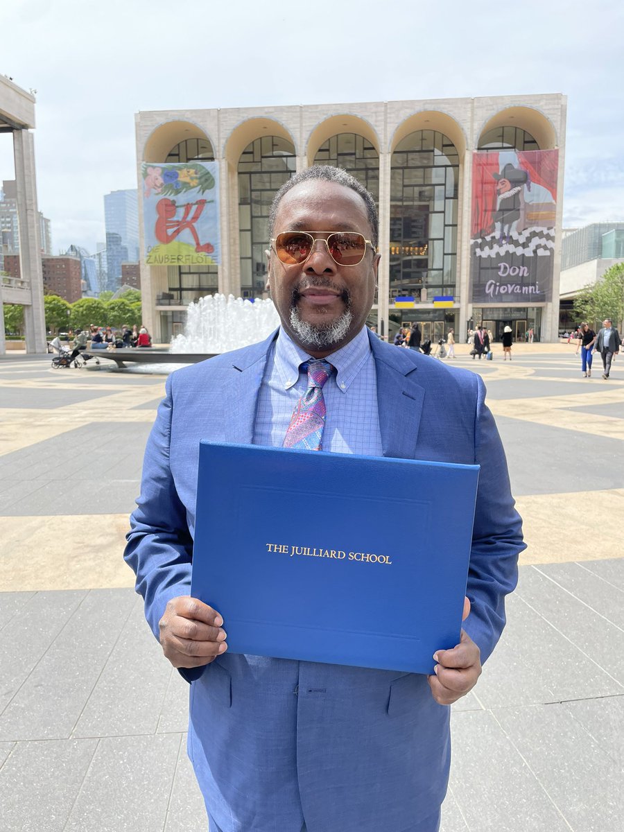 A special day. I received an honorary doctorate in fine arts from The Juilliard School. Dr. Wendell Pierce @JuilliardSchool @Salesman_Bway