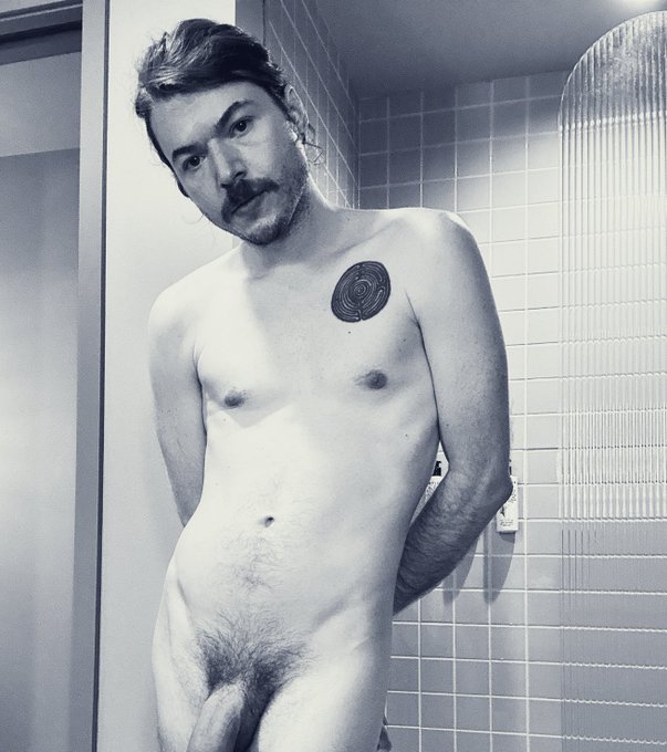 Waiting to shower.  You coming? https://t.co/uDHhFQqNlb<a href="/tag/bi"class="tags"><span>#bi</span></a><a href="/tag/queer"class="tags"><span>#queer</span></a><a href="/tag/dik4everyone"class="tags"><span>#dik4everyone</span></a>