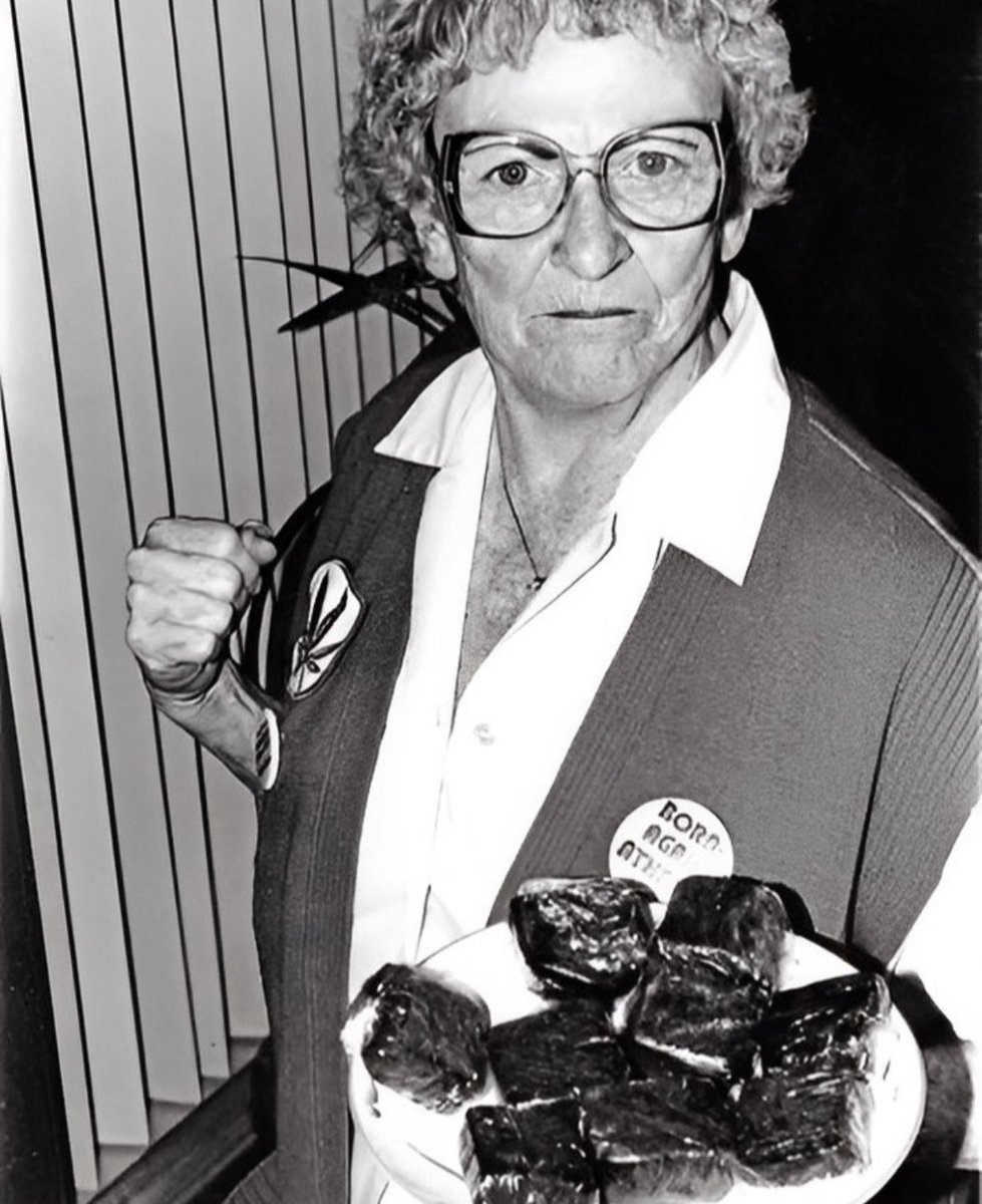 Mary Jane Rathbun, known as "Brownie Mary," was a prominent advocate for medical cannabis during the 1980s AIDS epidemic. Witnessing the pain and suffering of patients as a hospital volunteer in San Francisco, Rathbun recognized the potential benefits of cannabis for those in
