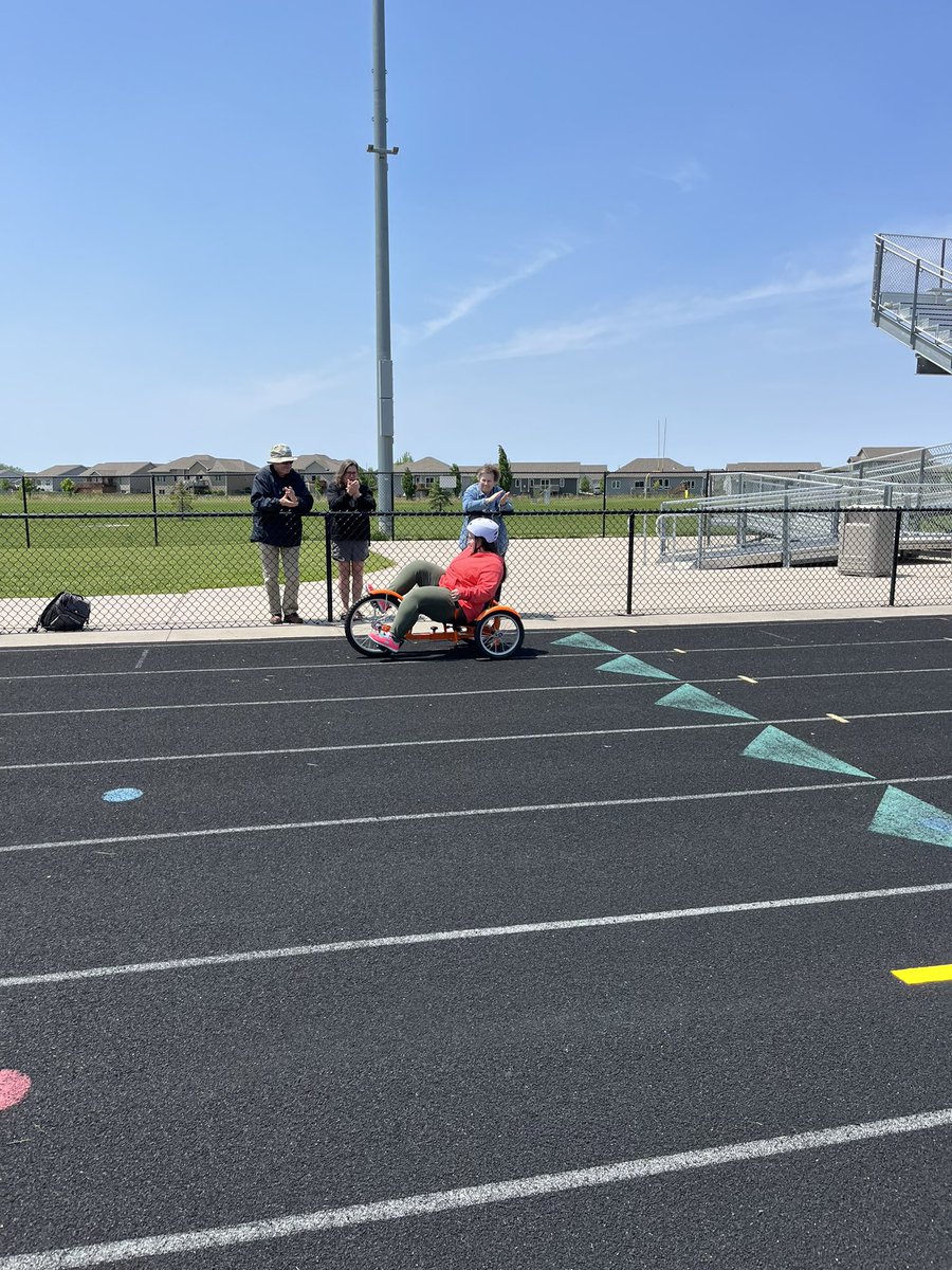 Jodi Larson tweet media