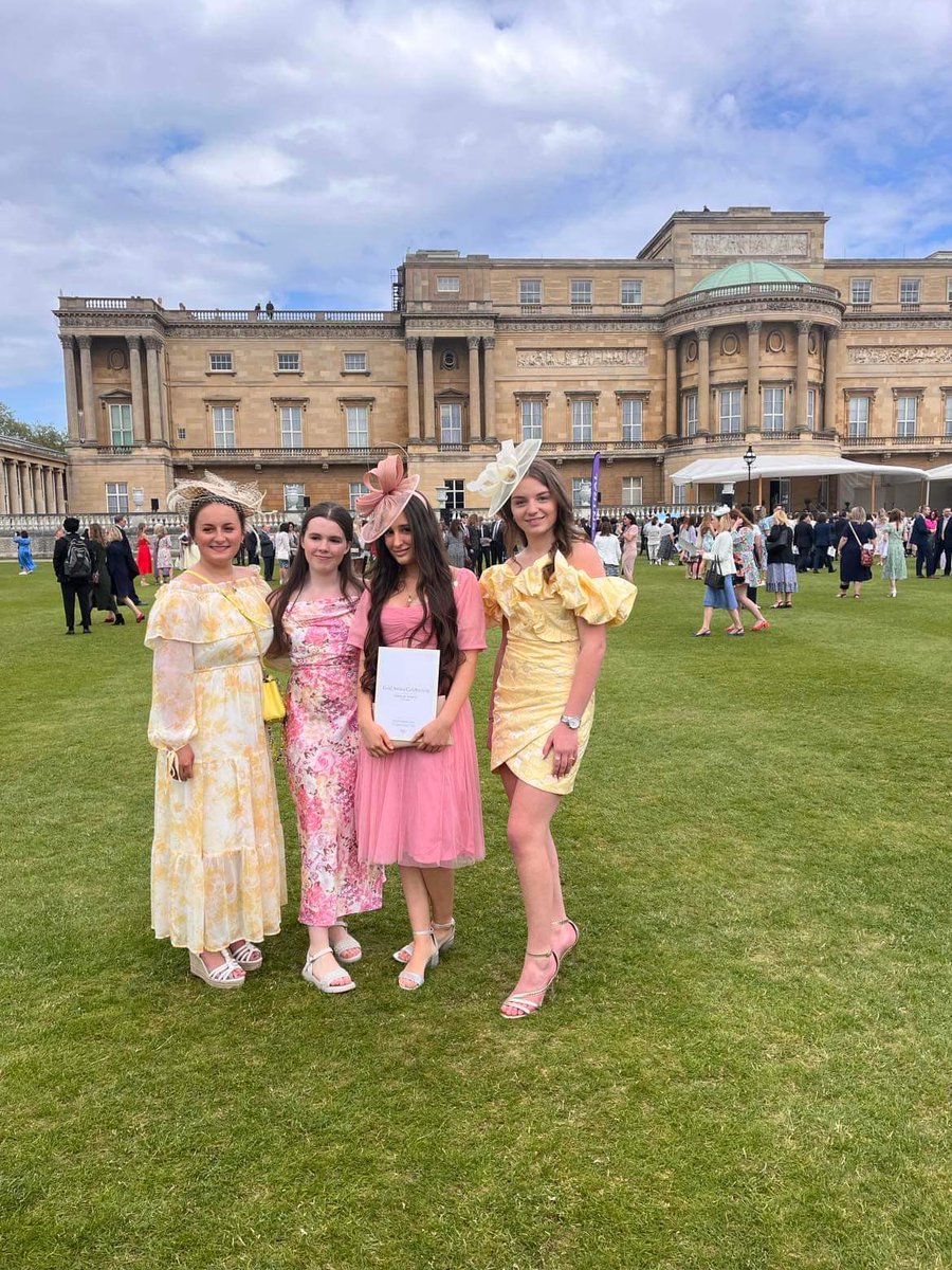 We are very proud of these four amazing young women who were awarded their #DofE #Gold today 🤩🤩@garstanguiding @LancsNW <a href="/Girlguiding_NWE/">Girlguiding North West England</a> <a href="/Girlguiding/">Girlguiding</a>
