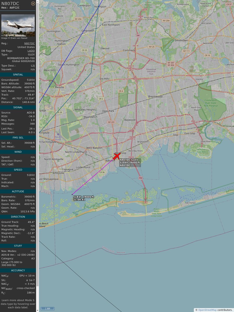 #PlaneAlert ICAO: #AAFC2C Tail: #N807DC Flt: #N807DC Owner: #DanaherCorp Aircraft: #Bombardier Global Express XRS 2023/05/19 17:10:14 #GLEX #Pantone #Bizjets #Conglomerate w.wiki/4nKq globe.adsbexchange.com/?icao=AAFC2C&s…