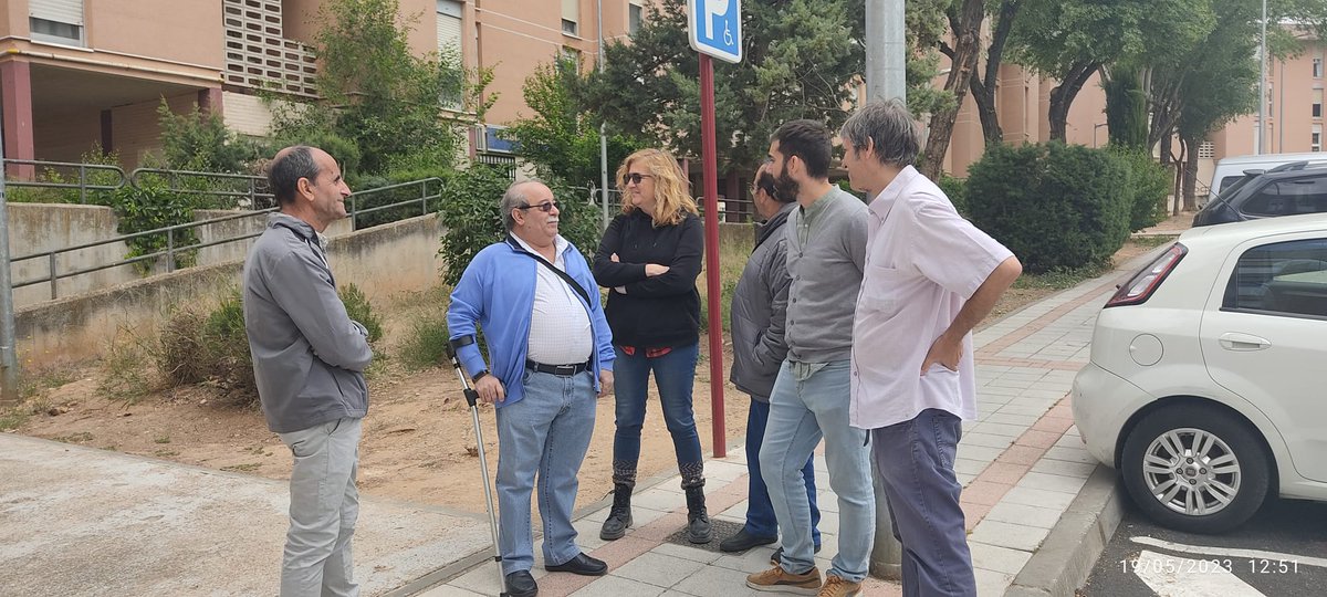 Esta mañana hemos estado visitando el barrio de la rambla, donde nos han trasladado sus reivindicaciones, otra vez constatando el abandono de ciertas partes de la ciudad.