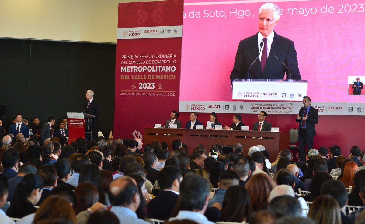 La Zona Metropolitana del Valle de México es la más grande del país con más de 22 millones de habitantes. Los gobiernos del Edoméx, CDMX e Hidalgo trabajamos de manera conjunta para atender los retos de las familias que viven en esta región.