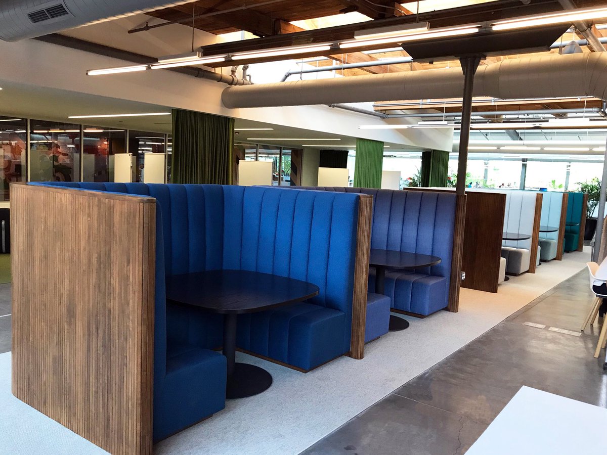 JamieStern_'s tweet photo. Jamie Stern produced five custom U-shaped banquettes for Radio Flyer's headquarters in Chicago!
#jamiesterndesign #customfurniture #banquette #chicagointeriordesign https://t.co/xiLV5RoowJ