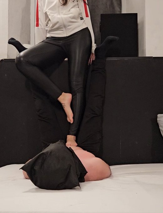 New video on Of 😏 yoga time 😜 https://t.co/w3R0TRFBqG  #feet #foot #trampling #yoga #porn #of #onlyfan<a href="/tag/feet"class="tags">#feet</a><a href="/tag/yoga"class="tags"><span>#yoga</span></a><a href="/tag/porn"class="tags"><span>#porn</span></a><a href="/tag/femdom"class="tags"><span>#femdom</span></a><a href="/tag/foot"class="tags"><span>#foot</span></a><a href="/tag/slave"class="tags"><span>#slave</span></a><a href="/tag/mistress"class="tags"><span>#mistress</span></a><a href="/tag/of"class="tags"><span>#of</span></a>