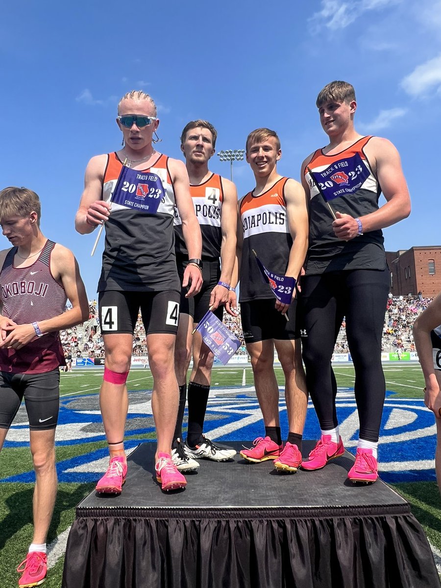 2️⃣🅰️ Distance Medley Finals

🥇: Mediapolis, 3:33.81
🥈: Okoboji Milford, 3:35.25
🥉: Des Moines Christian, 3:35.83

📊: results.wayzatatiming.com/meets/25654

#iahstrk