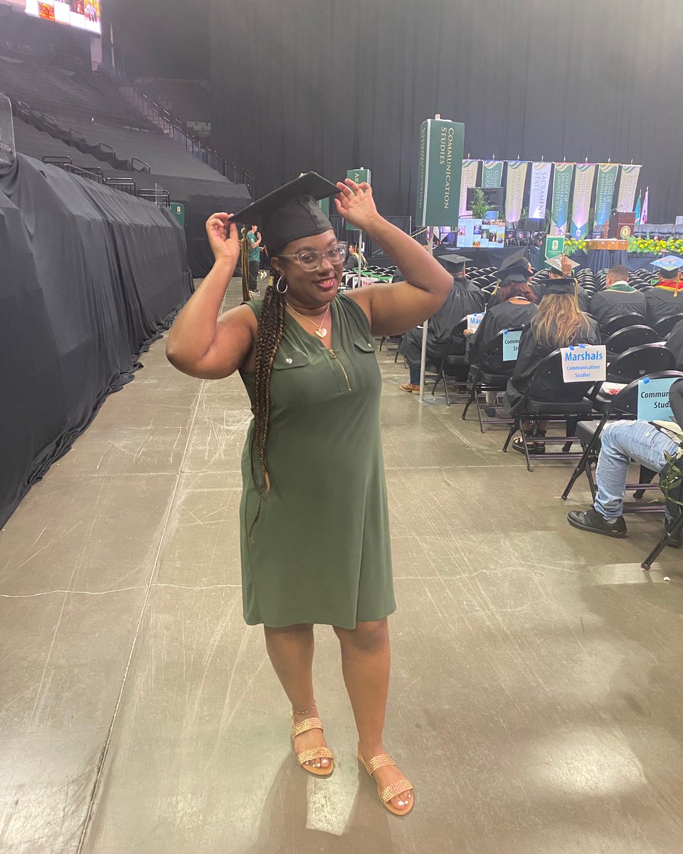 mesha_gucci's tweet image. Iβm officially a Sacramento State graduate. I did it daddy βΌοΈβ€οΈ thanks to my wonderful support system/family for making this day special and pushing me
