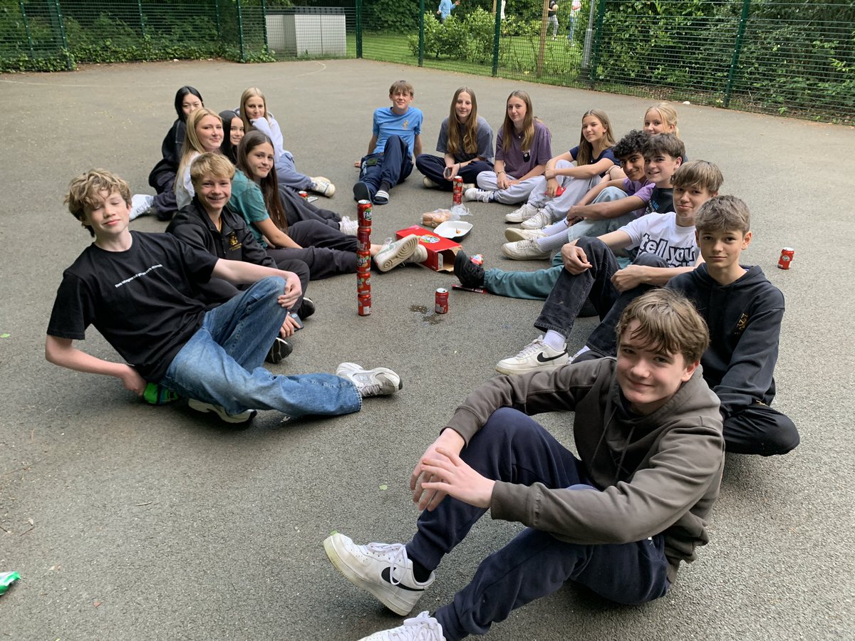 Thanks so much for having them. They thoroughly enjoyed it. How many BBQs is that now we owe you?! 🤔 😳Also not forgetting the 3rd Form below