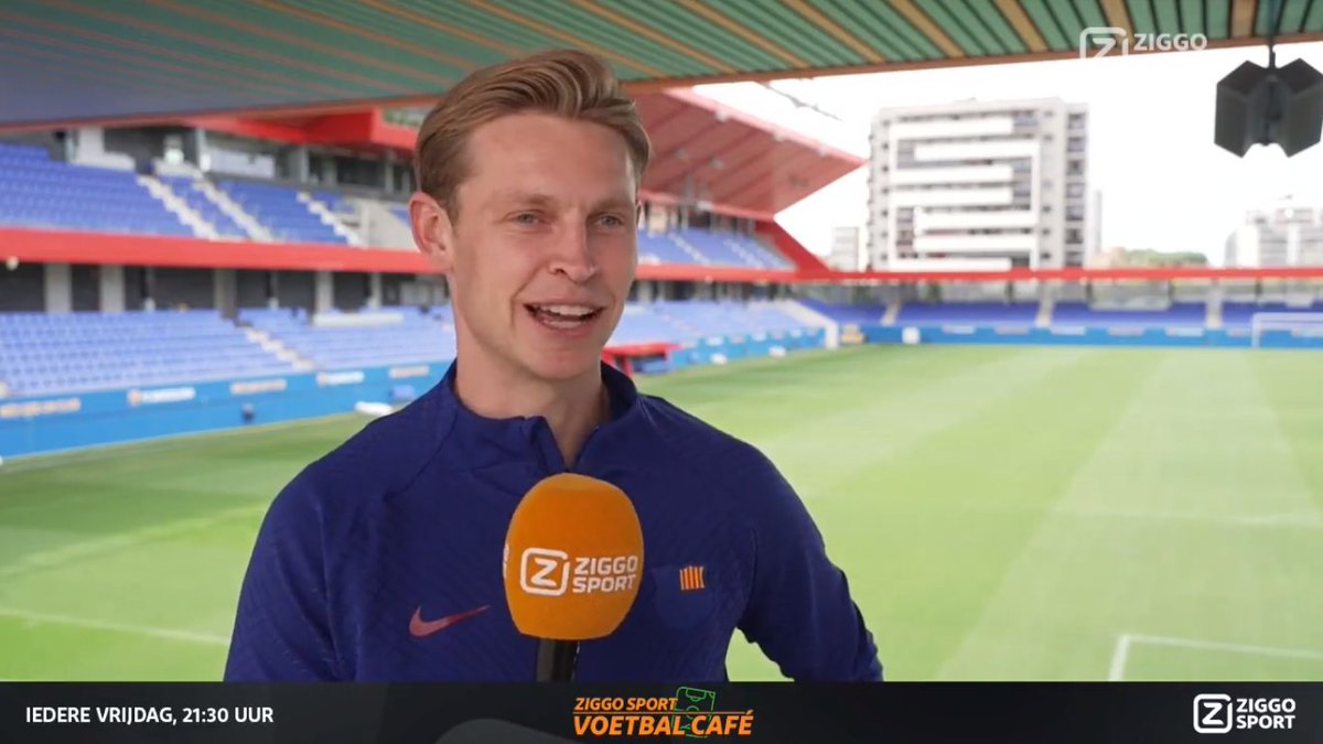 🎙Frenkie de Jong spoke in an interview with @ZS_Voetbal on becoming champion much earlier with Barcelona

🗣: 'In the fourth season finally succeeded. Of course, I had hoped that I had already won many more awards. But yes, it shouldn't have been.'