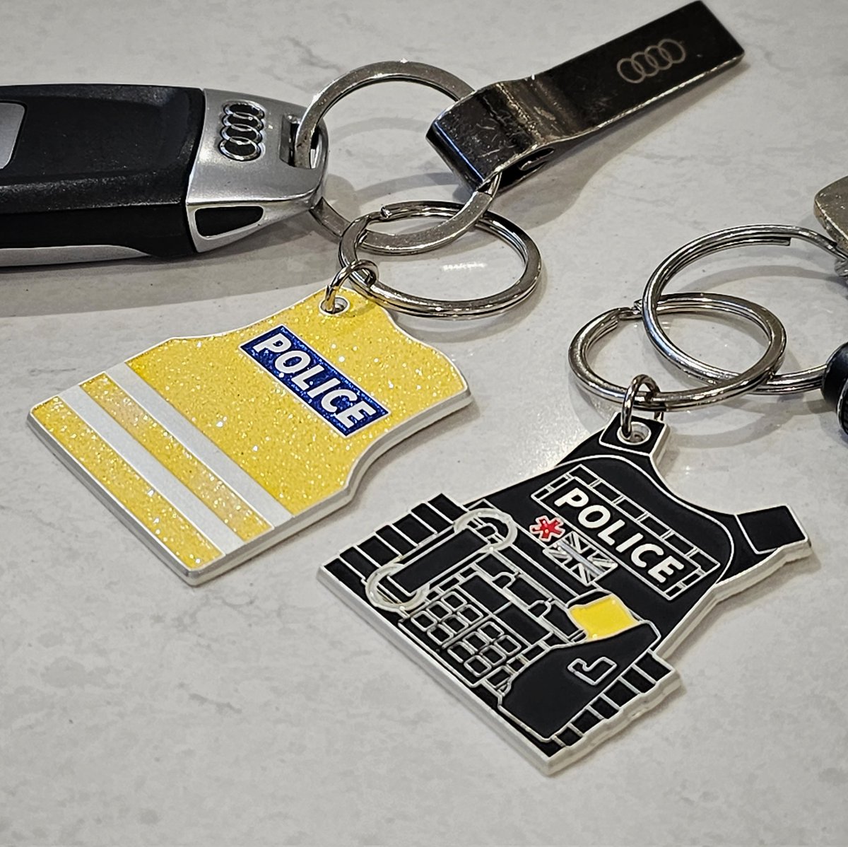 InfoCoinsClub's tweet photo. Sorry not actually a coin but cool none the less! 😎
Our latest keyrings with an engravable rear surface for personalisation - Expect the same high quality as our coins! Now available on our new Esty shop (https://t.co/MTSej33Glu) https://t.co/eR7UIPUnZG