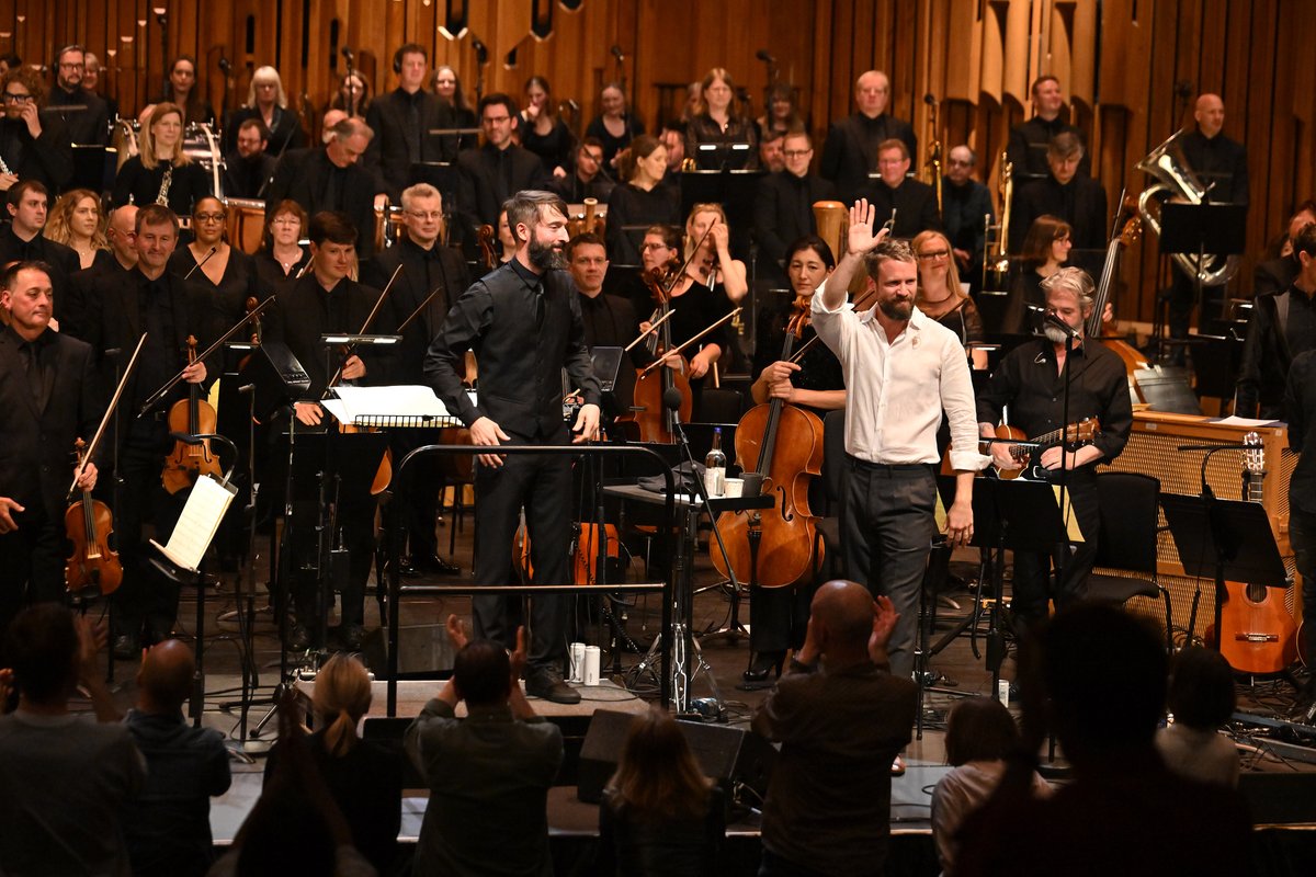 A stunning concert tonight @barbicancentre👏. Huge thanks to the incredible performers @fatherjohnmisty, @julesbuckley and the BBC SO & Chorus, and the brilliant audience who joined us!

Hear highlights on @bbc6music on 25 May at 9pm.
📷Mark Allan