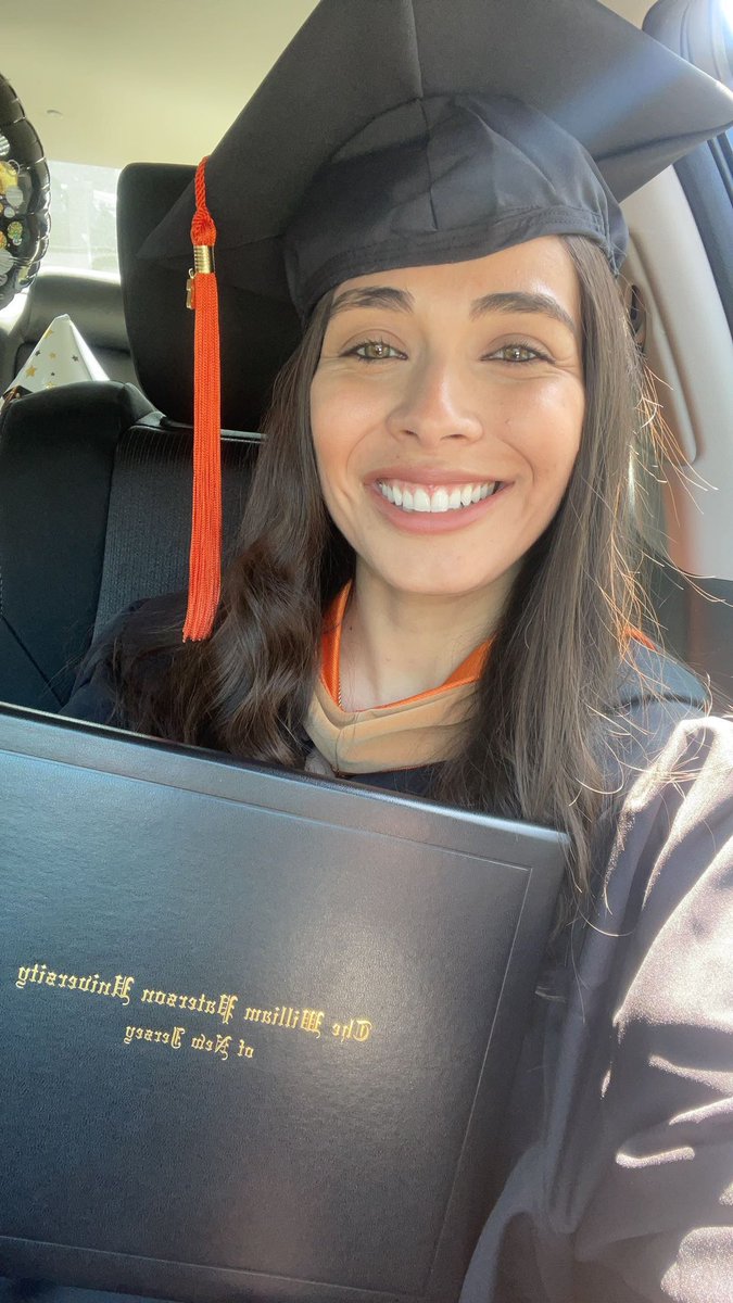 dieanuh0x's tweet photo. Never thought I’d be standing here today with my MBA but ya girl did it! 🥳👩🏻‍🎓🍾 I’m proud of myself for making it through this educational journey even through times I didn’t think I’d make it and huge shoutout to everyone who supported me ❤️ https://t.co/hYK9IC3NfD