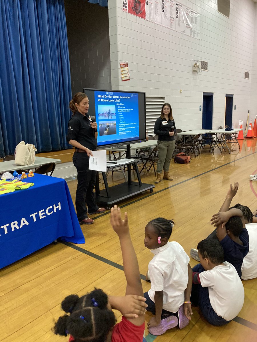 NatCampAIC's tweet photo. Our 3rd grade students had a great day testing water and learning from @TetraTech about water conservation, pollution and environmental topics to supplement their EL @ELeducation water unit!! @LDJones01 @McFerranKY @McFerranAP @AHoschJCPS @KearrraT https://t.co/v4Y2JqC3qX