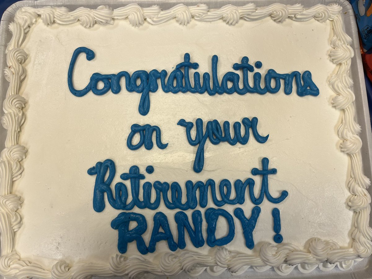 Dowell_Read180's tweet photo. Happy Retirement to Randy King! 
Whenever we had a technology issue-Randy to the rescue! 
@CobbSchools 
@DowellElementa1 
@thedowellDL 
@JuliePszczola https://t.co/9ReFh6SIw2