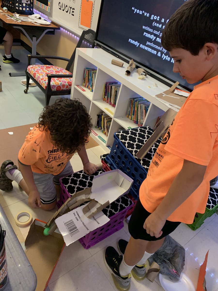 Miss Sullivan tweet media