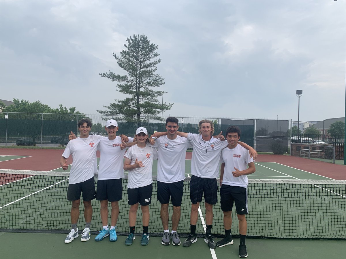 For the 2nd year in a row, Tigers advance all 4 entries to state! <a href="/princi_fox/">Alexander Fox</a> <a href="/WillyBoods/">Billy Woods</a> <a href="/STLhssports/">STLhighschoolsports</a> <a href="/ECUSDistrict7/">Edwardsville School District #7</a>