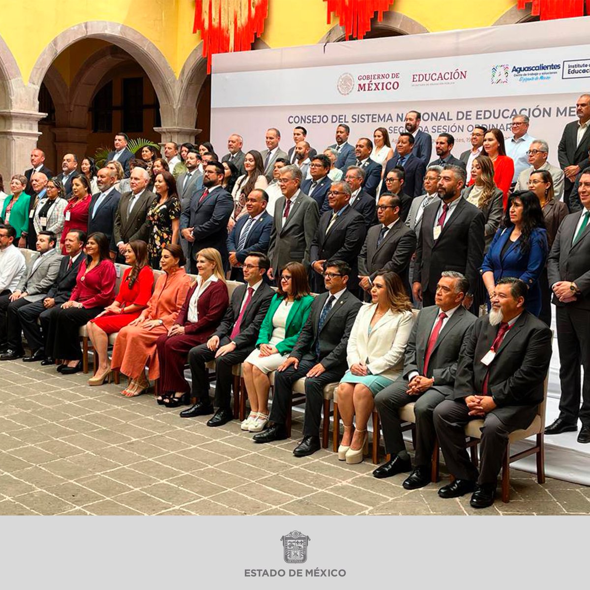 Para garantizar a las y los estudiantes el derecho humano a la educación, aspirando a una educación inclusiva, intercultural y de excelencia, la Mtra. Evangelina Varela Figueroa, asiste a la 2da sesión del  (SINEMS), con sede en la ciudad de Aguascalientes
#ApasionadamenteCONALEP
