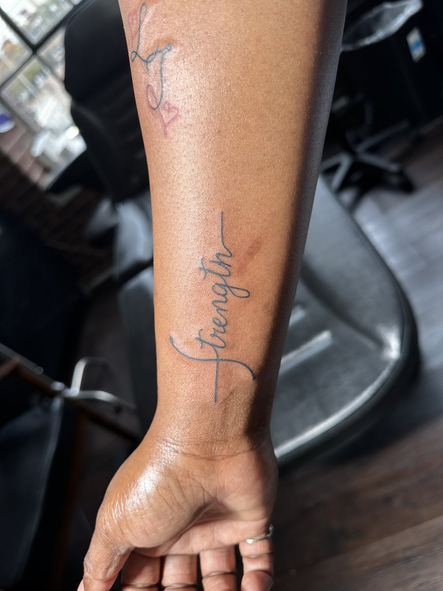 visualmetanoia's tweet photo. Strength ✍️
•
•
•
#visualmetanoia #atltattooartist #tattooartist https://t.co/BU6mEqtty7