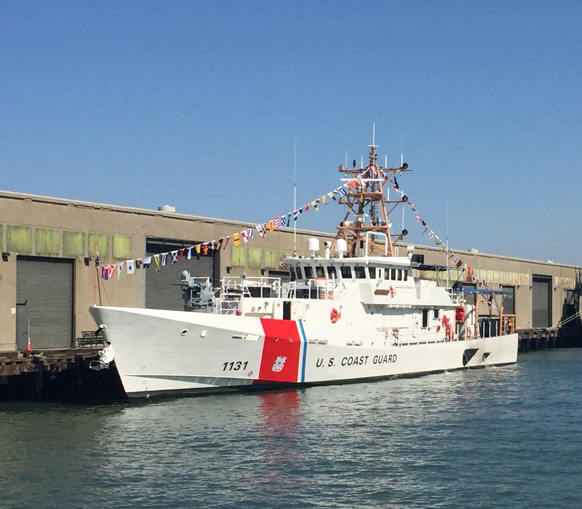 LAFleetWeek's tweet image. Time for what you've been waiting to hear: we're announcing the visiting ships for #LAFleetWeek23!
First up, #USCoastGuard fast cutter TERRELL HORNE (WPC-1131).
For more info on TERRELL HORNE as well as how to tour these ships, go to: lafleetweek.com/events_schedul…