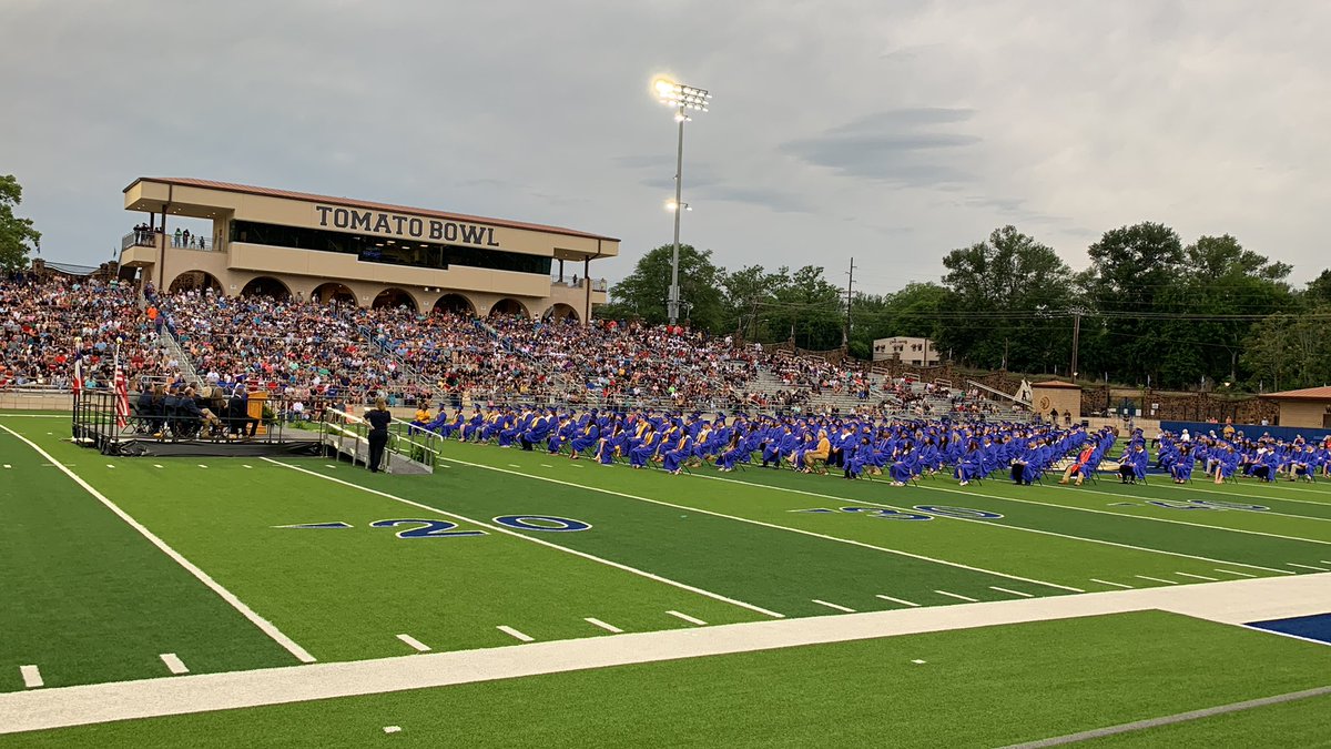 JISDPD_Chief's tweet photo. Proud of the @jville_isd #JHSClassof2023 on the occasion of your High School graduation. You are to be commended and congratulated on your accomplishments! #OnceanIndian #AlwaysanIndian https://t.co/5NgTEnaMx2
