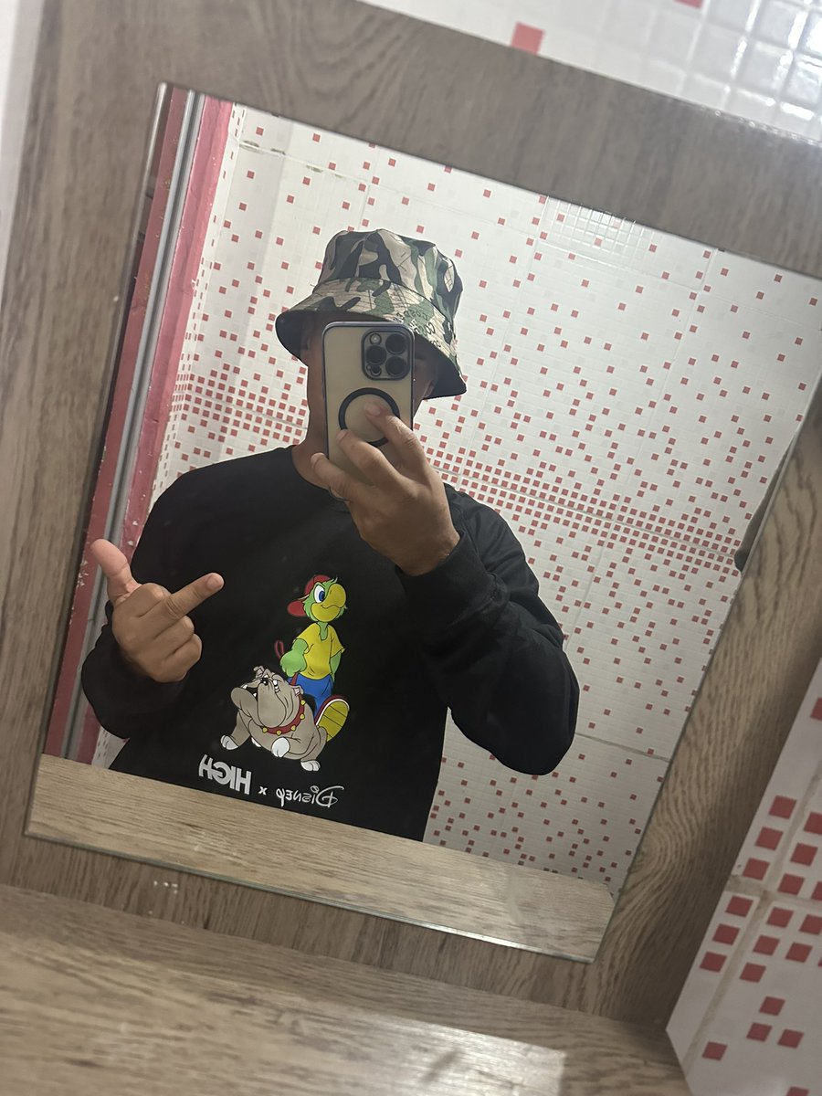 Thalesvknh's tweet photo. 🥶🫶🏼 https://t.co/eyCYpzDUL7