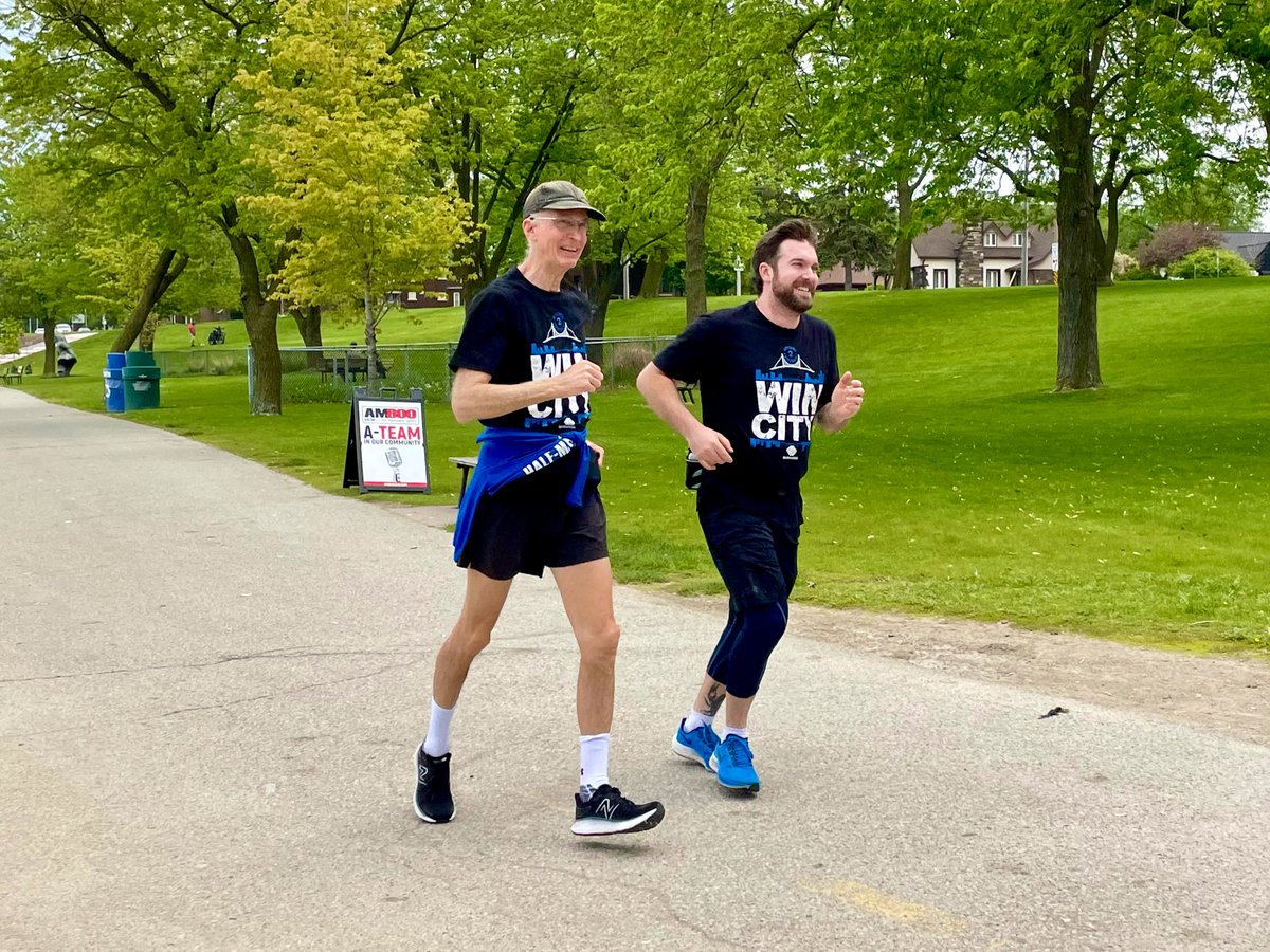 am800_cklw_'s tweet photo. The 4th Annual #Bridge2Bridge event took place today in support of mental health programs in our community!! Congrats to founder, Josh Horan and all participants on a successful run! 👏🤩https://t.co/n6WfXdNgqC @WRHFound @HDGHWindsor @CMHAWECB https://t.co/4pSJvCCh9r
