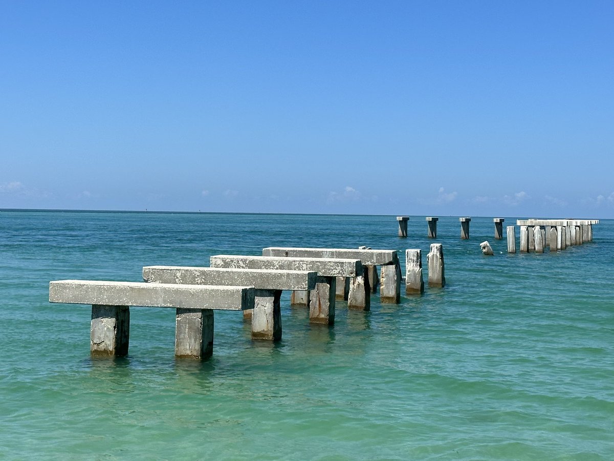 This structure is “Tarpon Stonehenge” at Boca Grande Pass 😉🎣! #BocaGrande #BocaGrandPass #Tarpon #tarponfishing #tarponcaptialoftheworld #TarponStonehenge #beachsnooker @BocaGrandeTalk @FL_Sportsman @bonetarpontrust @beachsnooker