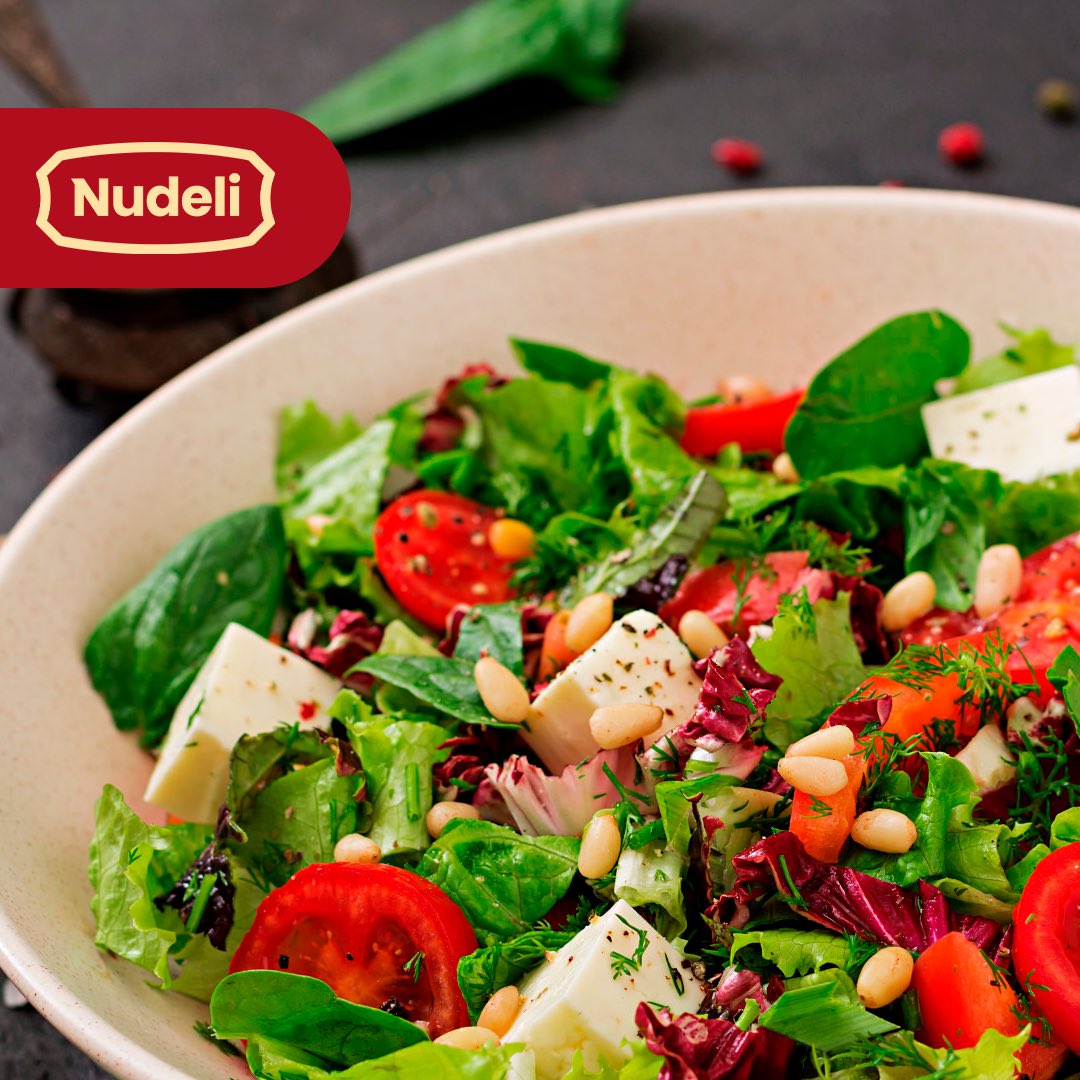 alimentosnudeli's tweet photo. #NudeliTips

🥗Para que las ensaladas se mantengan frescas por más tiempo, coloca una toalla de papel húmeda encima de ellas antes de guardarlas en la nevera https://t.co/BibHtUy8vP
