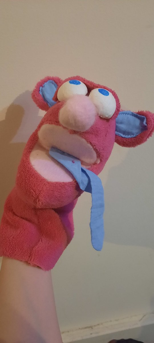 Eli Cunniff (@elicunniff) on Twitter photo How do you deal with exam stress?
Inspired by a little rat man <a href="/lherbertdesign/">Lu Herbert</a> bought at a craft fair a few weeks back now 🐀 How do you deal with exam stress?
Inspired by a little rat man <a href="/lherbertdesign/">Lu Herbert</a> bought at a craft fair a few weeks back now 🐀