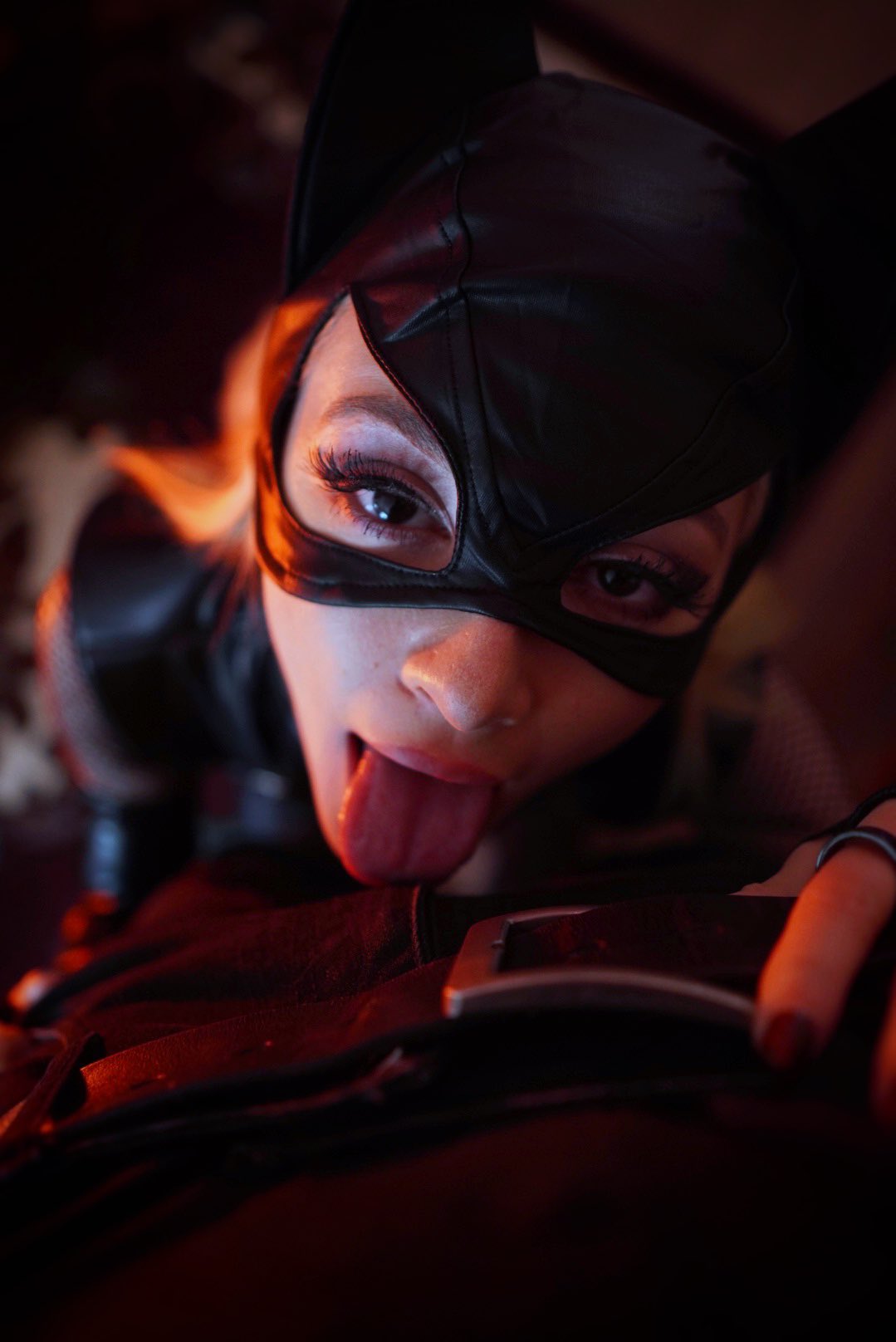 2 pic. New Catwoman / Bruce Wayne scene with @lolafaexxx coming very soon! 🥵🦇🎥 https://t.co/yWOus8QFXL