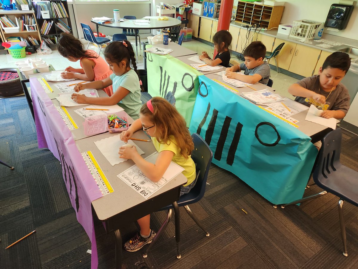We had a DINO-mite week in first grade! We researched dinosaur facts in small groups and got to present our findings to the class with our awesome posters! Our room was transformed into a Jurassic adventure, and we even got to practice being paleontologists! 🦖🦕