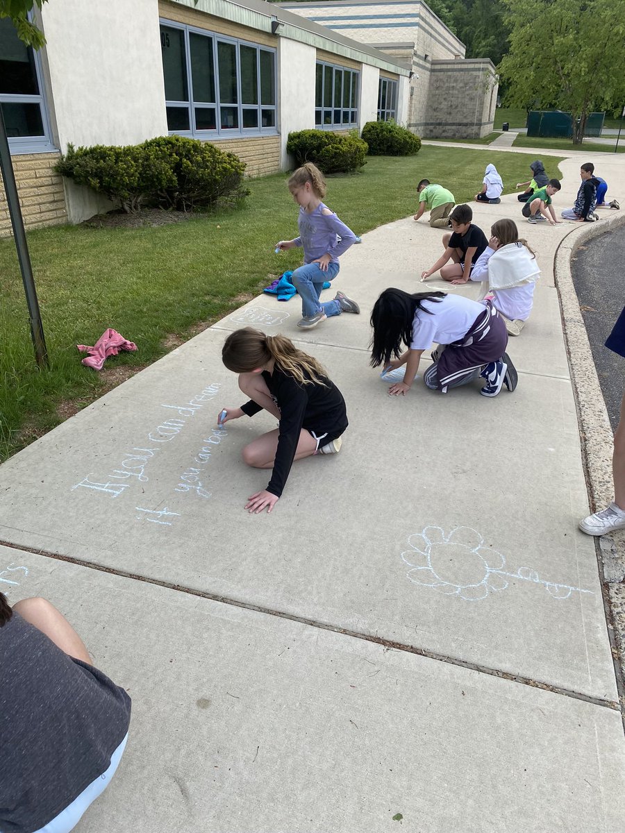 Mrs_Mazzuca's tweet image. K for kindness today as we countdown to summer ☀️ students wrote positive messages along the school sidewalk #wearechesternj