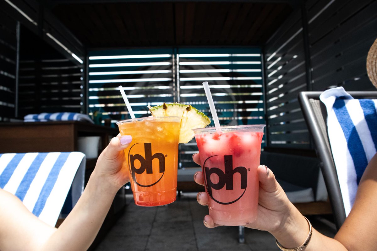 PHVegas's tweet photo. Cheers to a weekend spent poolside at #TheScenePoolDeck ๐ https://t.co/6YJ1uegSRq