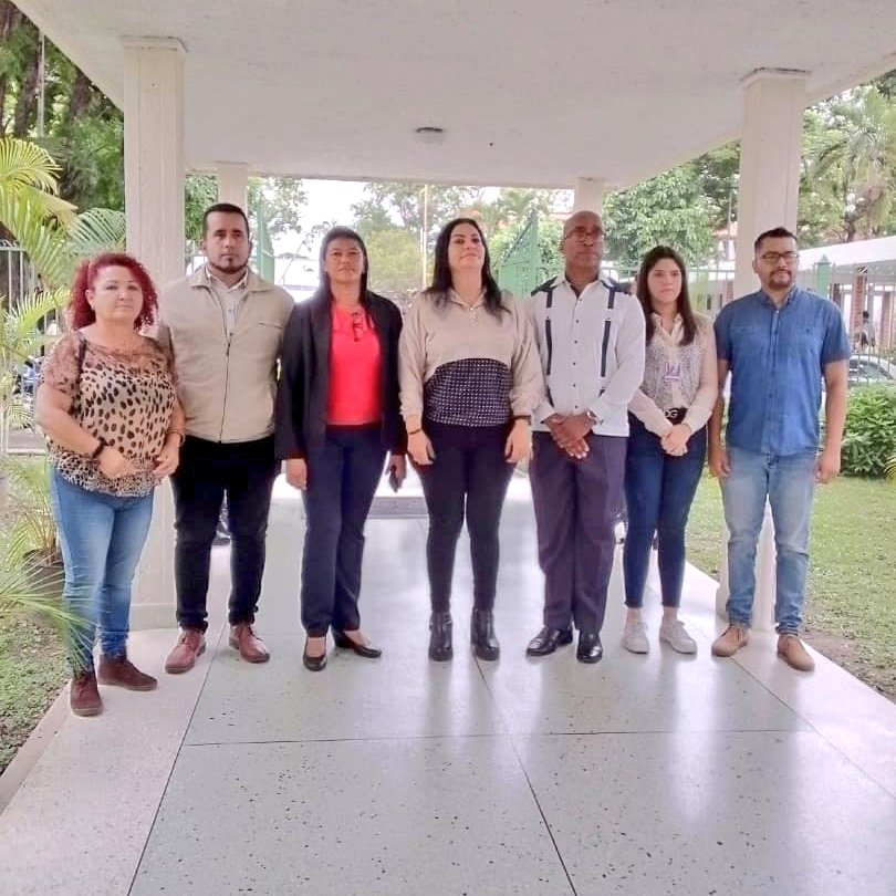 CDCE_Naguanagua's tweet photo. Exitosa Feria Vocacional de Oportunidades de Estudios 2023 realizada en la sede del #CUPIO Naguanagua, con la participación de estudiantes, Autoridad de Educación @xiomaluna e instituciones de educación superior de Carabobo

@NicolasMaduro
@_LaAvanzadora

#1x10ContactoConElPueblo https://t.co/BbrBWuwWBn
