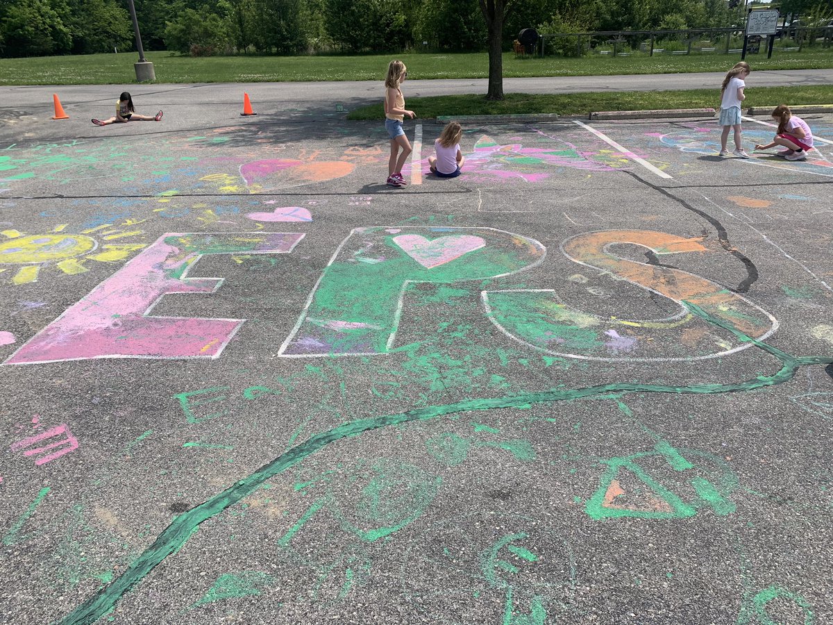 Lucie Cyliax tweet media