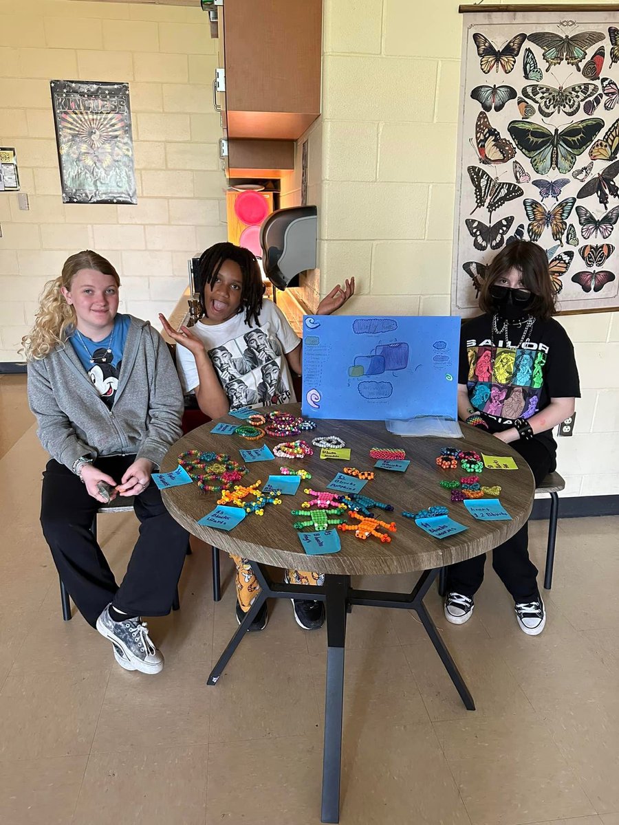 mrspruitt_'s tweet image. I went shopping at Ms Brownfield’s 6th grade market today!  I have to say, I need to shop here more often, can’t beat the prices! 🥰 @RWPrincipalHCSD @Hamilton_Instr