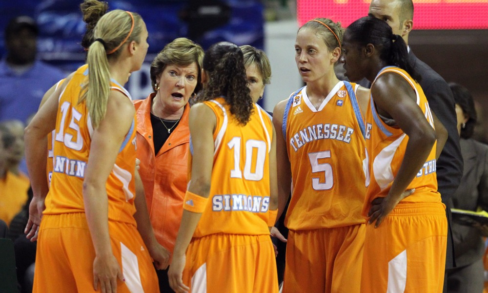 goldmedalmind's tweet image. "A champion is someone who is willing to be uncomfortable."
―Pat Summitt #TheLeadersMind 🏆

📚 amazon.com/Leaders-Mind-P…