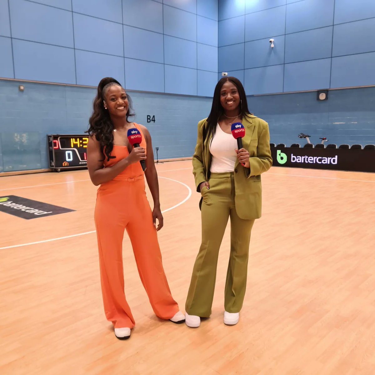 Kadeen_Corbin's tweet photo. Such a lovely FNN tonight..celebrating all news from selections to retirements #NSL2023 #Fridaynightnetball https://t.co/XGcUE0DCtr