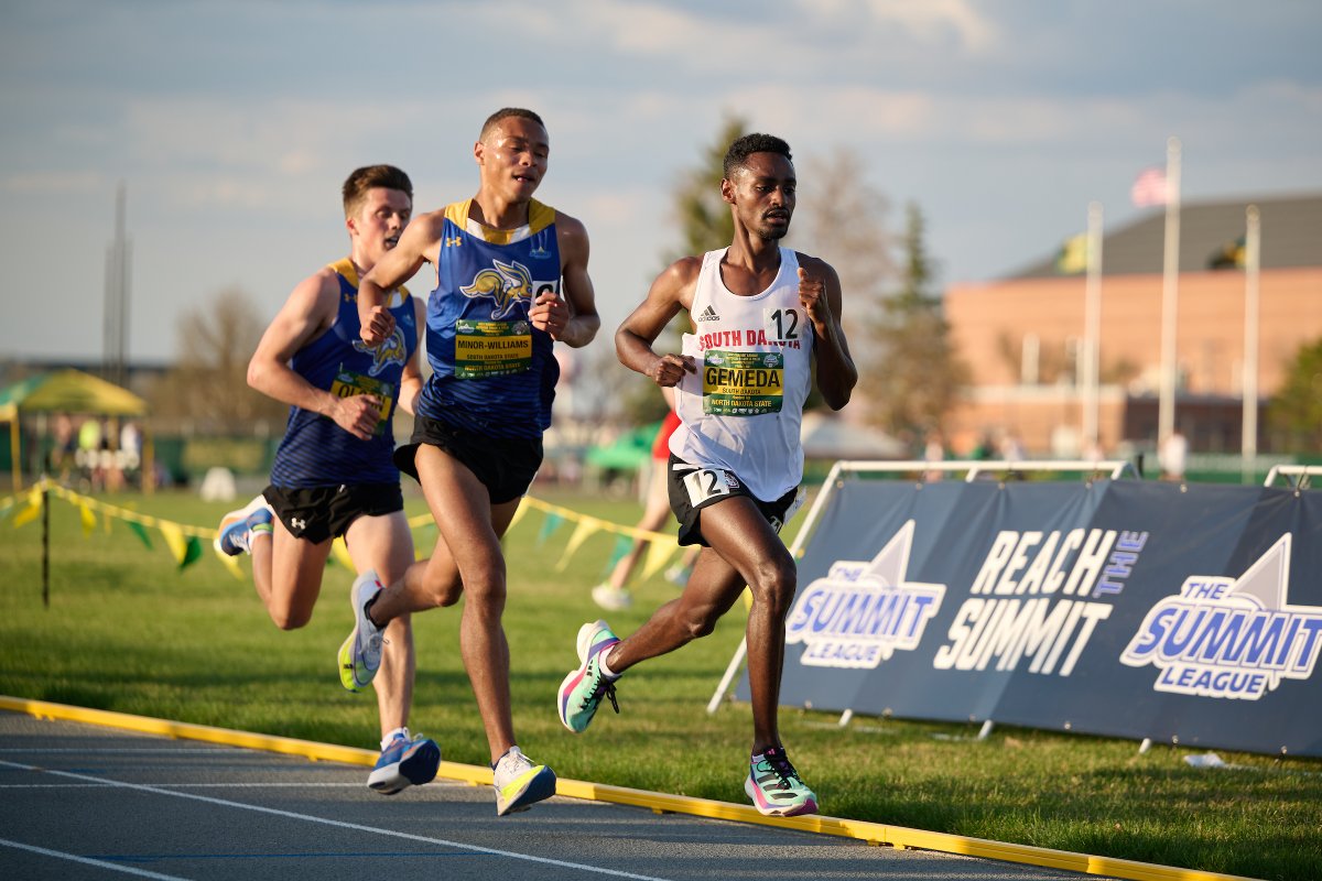 South Dakota Track & Field / Cross Country tweet media