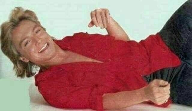 jessbythebsb's tweet photo. It's ok hun that's the perfect pose.. 😉😍💖💖💖💖💖💖 #DavidCassidy #beautifuleverything #80s #extrasoftfluffyhair https://t.co/aaOozFcXvc