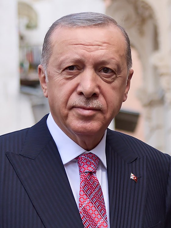Şu an Recep Tayyip Erdoğan karşınızda olsa ne söylemek isterdiniz?👇