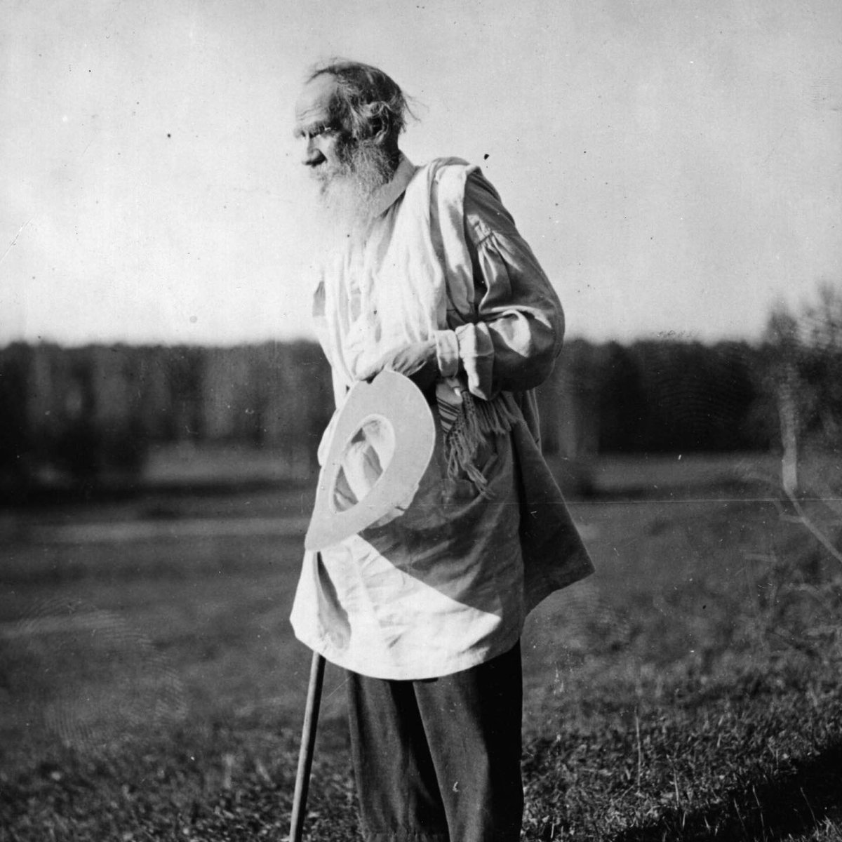 OutlawsPoetic's tweet photo. “Some people think life is in gluttony, others in the joys of sex, still others in power, and others in worldly glory. They waste their energy on all these pastimes, while in fact people need only one thing: to cultivate their soul.”

— Leo Tolstoy https://t.co/re84Q5MTPM